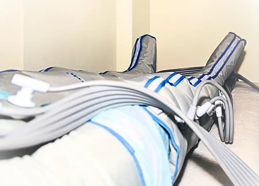Compression device